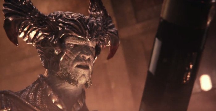 justiceleague-steppenwolf-missile-700x360