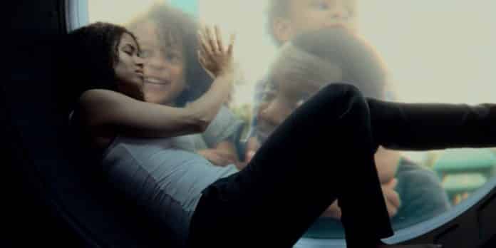 The-Cloverfield-Paradox-Mbatha-Raw-696x348