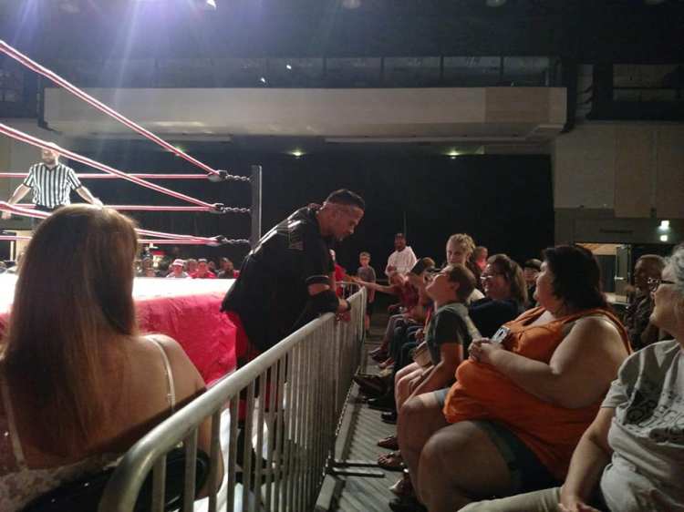 39522096_10215052016667082_326469492190216192_n