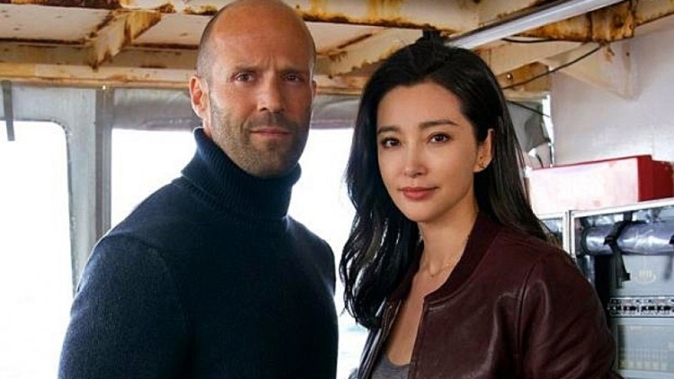 jason-statham-li-bingbing-meg_141