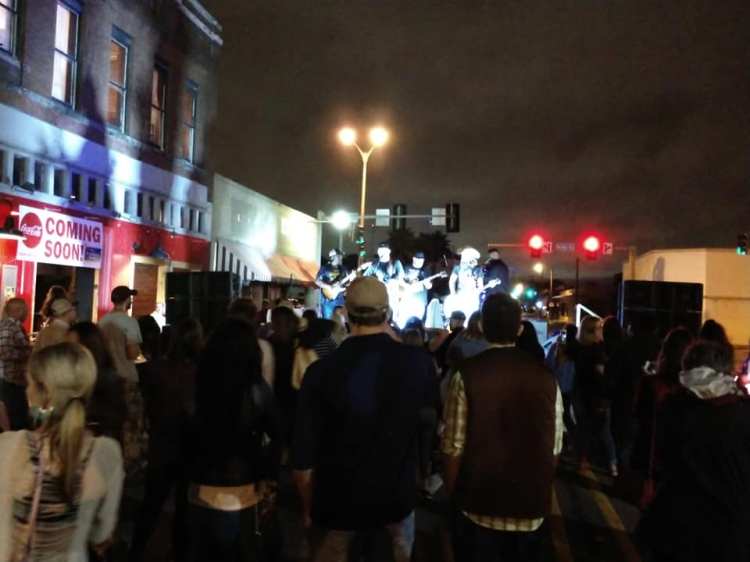 44450117_10215477309979149_8748315269136384000_n